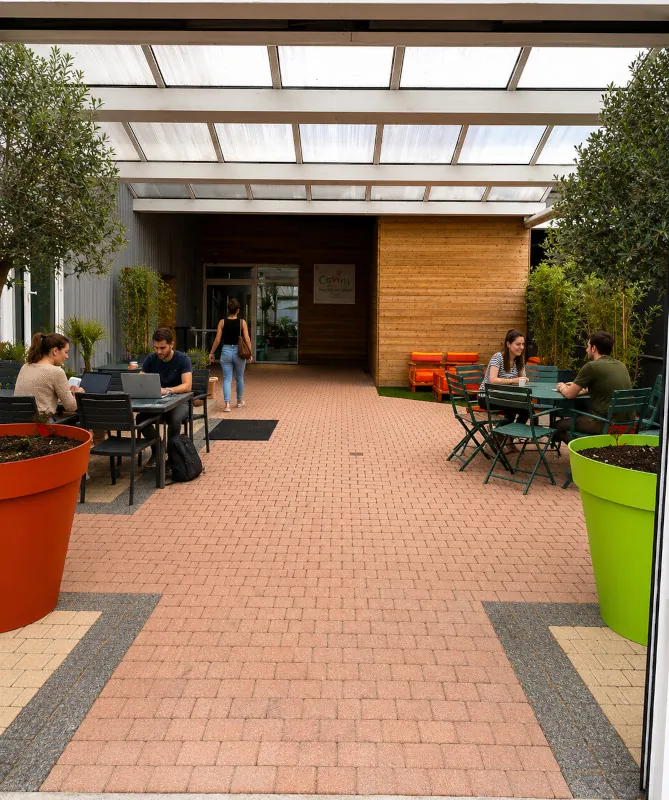 Bureaux et salles de réunion à l’Espace Coworking Malemort